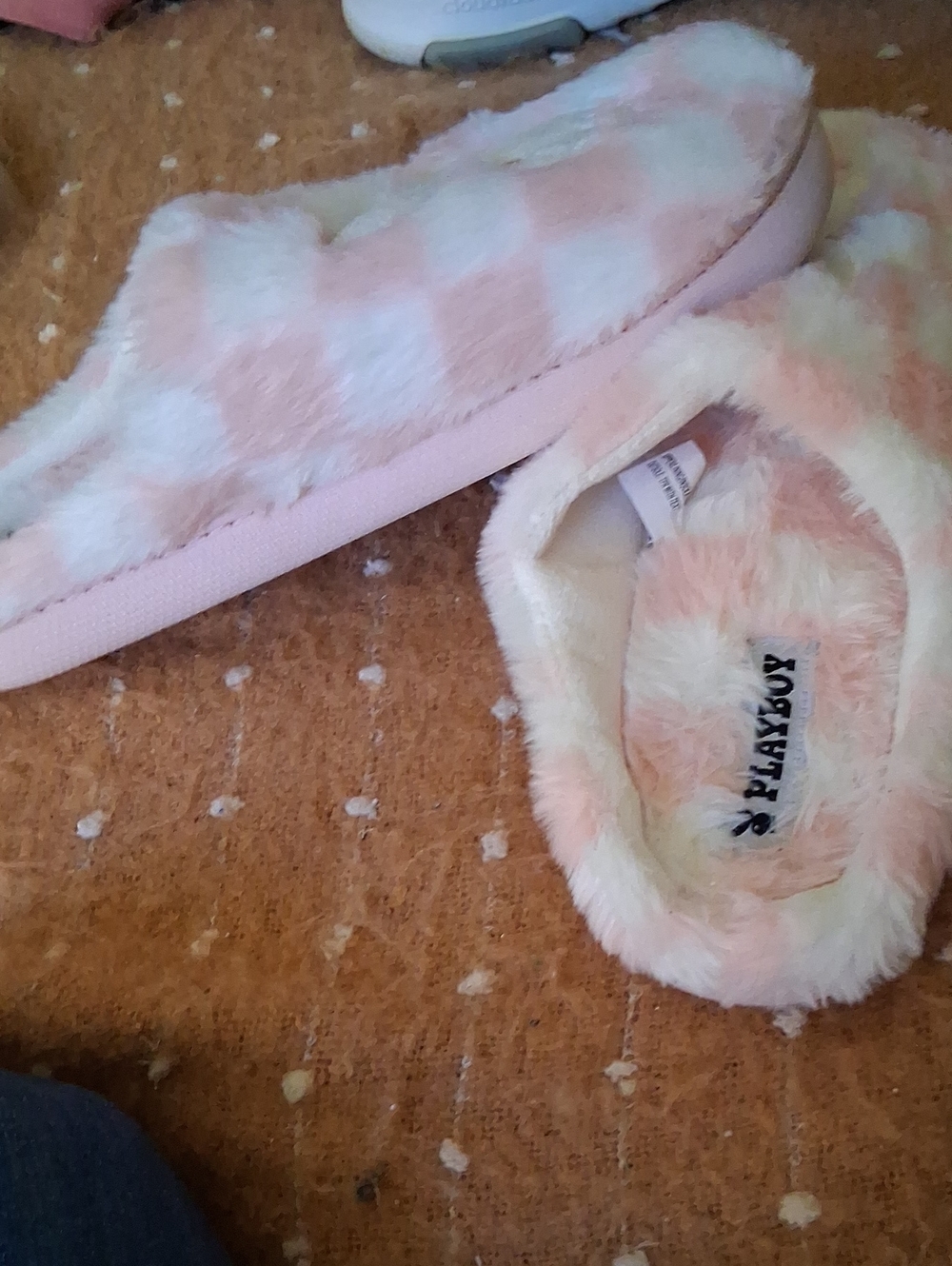 Playboy Slippers - Picture 5 of 5